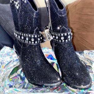 Club Exx Rhinstone cowboy Boots, size 10, Black